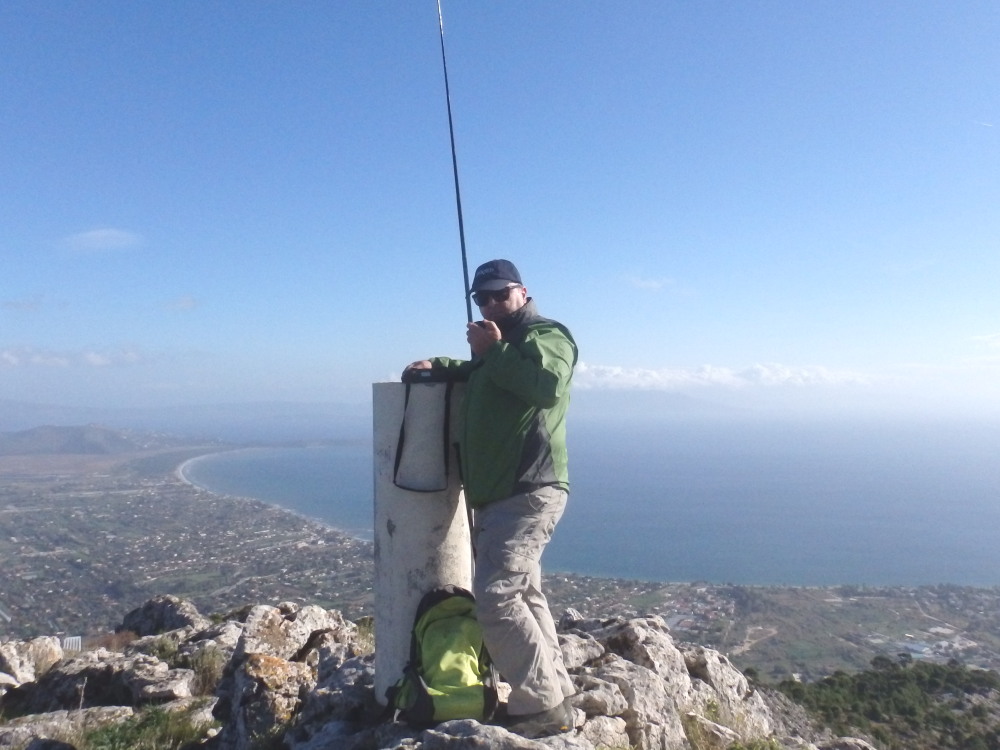 O Μιχάλης στην AT-001 Aγριλίκι στην Πεντέλη στις 22/11/2015 στο SOTA party.